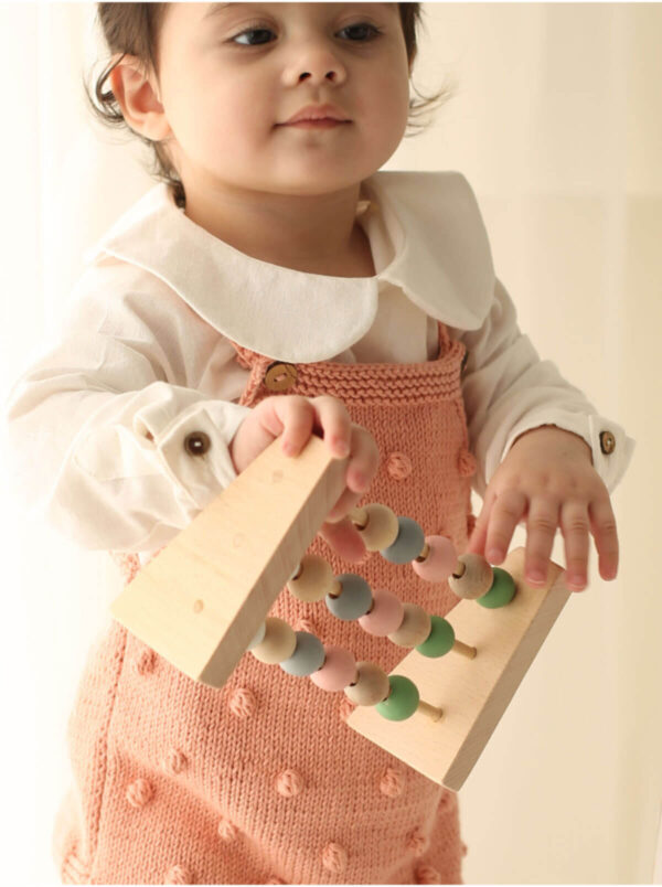 Bebe Yaka Fırfır Etekli Uzun Kollu Ekru Bebek Gömleği